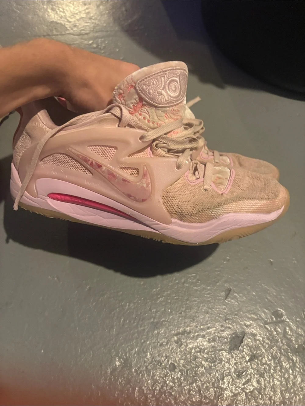 Men’s kd 15 aunt pearl